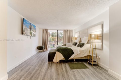 Copropriété à vendre à Sunny Isles Beach, Floride: 2 chambres, 120.22 m2 № 1979649 - photo 15