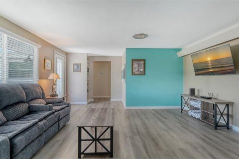 Купить виллу или дом в Сарасота, Флорида 11 комнат, 145.58м2, № 1899345 - фото 7