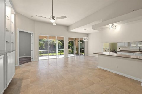 House in Sarasota, Florida 3 bedrooms, 186.55 sq.m. № 1718599 - photo 9
