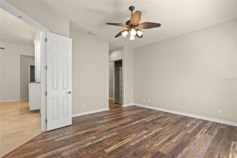 House in Sarasota, Florida 3 bedrooms, 186.55 sq.m. № 1718599 - photo 10