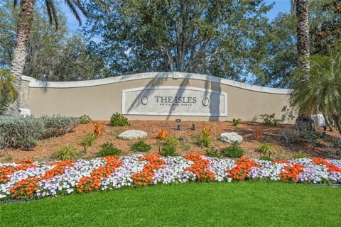 House in Sarasota, Florida 3 bedrooms, 186.55 sq.m. № 1718599 - photo 27