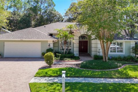 House in Tampa, Florida 5 bedrooms, 269.42 sq.m. № 2345128