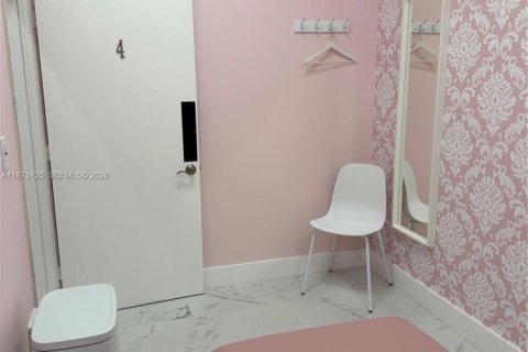 Commercial property in Coral Springs, Florida № 2036230 - photo 5