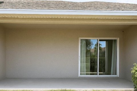 Propiedad comercial en venta en Punta Gorda, Florida, 6 dormitorios, 232.07 m2 № 2229847 - foto 10