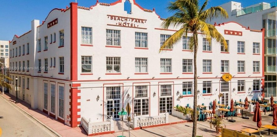 Отель, гостиница в Майами-Бич, Флорида № 1985010