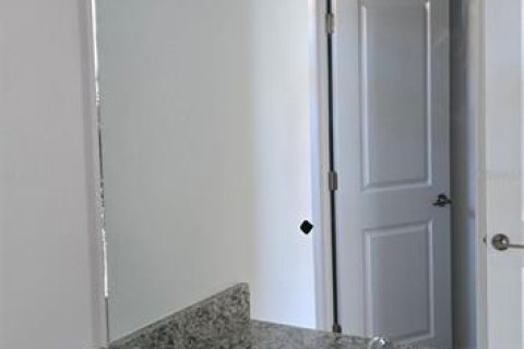 House in Bradenton, Florida 2 bedrooms, 145.39 sq.m. № 1613445 - photo 6