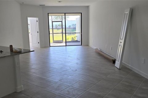 House in Bradenton, Florida 2 bedrooms, 145.39 sq.m. № 1613445 - photo 5