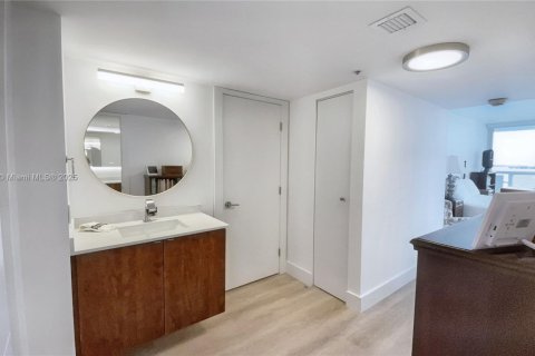 Copropriété à vendre à Miami, Floride: 2 chambres, 158.58 m2 № 1764666 - photo 7