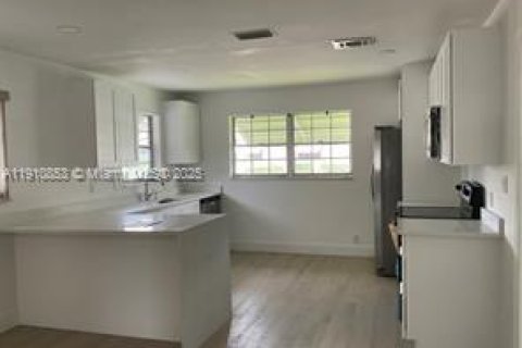 Villa ou maison à vendre à Delray Beach, Floride: 2 chambres, 88.26 m2 № 1968314 - photo 2