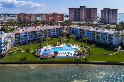 Condo in Saint Petersburg, Florida, 2 bedrooms  № 2233695 - photo 20