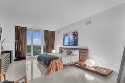 Condo in Coral Gables, Florida, 3 bedrooms  № 1887599 - photo 8