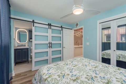 Condo in Tampa, Florida, 1 bedroom  № 1793877 - photo 16