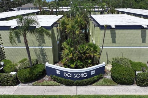 Condo in Tampa, Florida, 1 bedroom  № 1793877 - photo 22