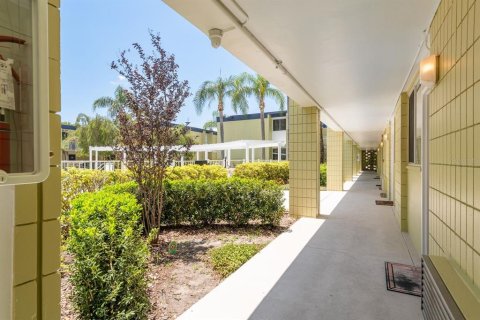 Condo in Tampa, Florida, 1 bedroom  № 1793877 - photo 4