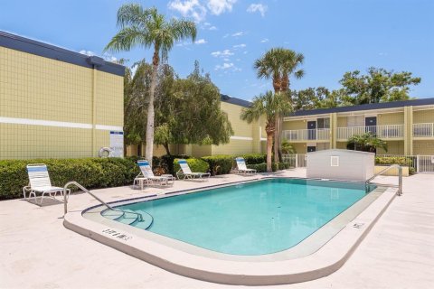 Condo in Tampa, Florida, 1 bedroom  № 1793877 - photo 18