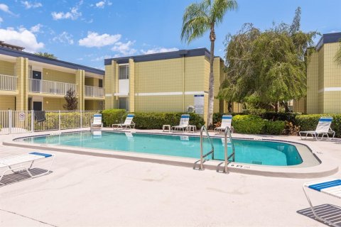 Condo in Tampa, Florida, 1 bedroom  № 1793877 - photo 19