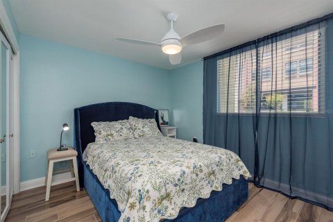 Condo in Tampa, Florida, 1 bedroom  № 1793877 - photo 15