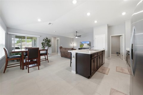 Casa en venta en Riverview, Florida, 3 dormitorios, 151.9 m2 № 2150982 - foto 4