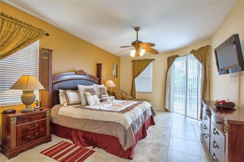 Casa en venta en Haines City, Florida, 5 dormitorios, 235.23 m2 № 1799912 - foto 12