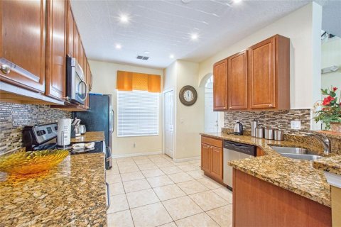 Casa en venta en Haines City, Florida, 5 dormitorios, 235.23 m2 № 1799912 - foto 9