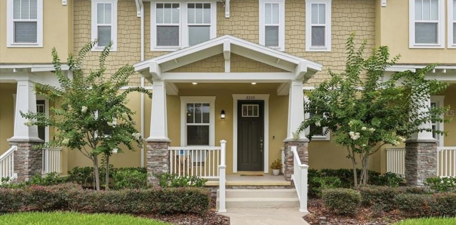Townhouse in Celebration, Florida 3 bedrooms, 152.17 sq.m. № 2203823