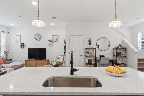 Townhouse in Celebration, Florida 3 bedrooms, 152.17 sq.m. № 2203823 - photo 9