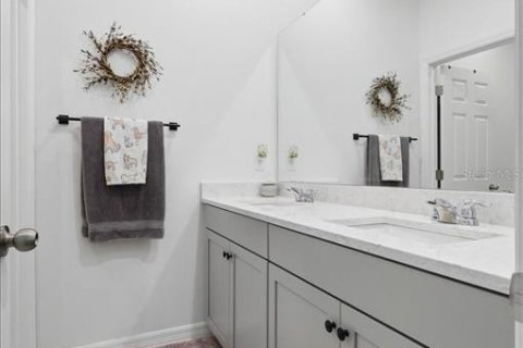 Townhouse in Celebration, Florida 3 bedrooms, 152.17 sq.m. № 2203823 - photo 28