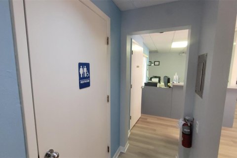 Immobilier commercial à vendre à Sarasota, Floride: 172.61 m2 № 1670193 - photo 9