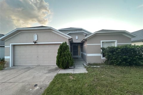 Villa ou maison à louer à Davenport, Floride: 3 chambres, 164.25 m2 № 1853627 - photo 1