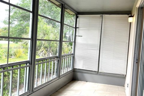 Condominio en venta en Margate, Florida, 2 dormitorios, 91.97 m2 № 2074984 - foto 24