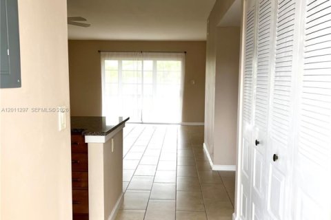 Condominio en venta en Margate, Florida, 2 dormitorios, 91.97 m2 № 2074984 - foto 7