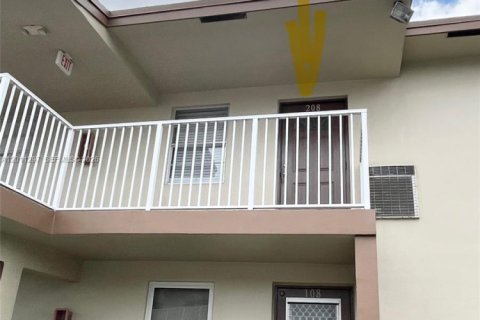 Condominio en venta en Margate, Florida, 2 dormitorios, 91.97 m2 № 2074984 - foto 5