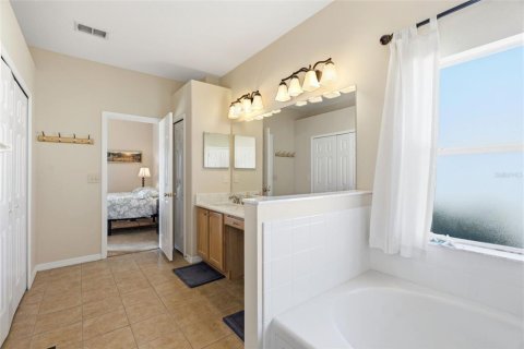 Villa ou maison à vendre à San Antonio, Floride: 3 chambres, 167.13 m2 № 2424313 - photo 18