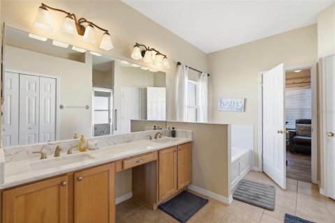 Villa ou maison à vendre à San Antonio, Floride: 3 chambres, 167.13 m2 № 2424313 - photo 19