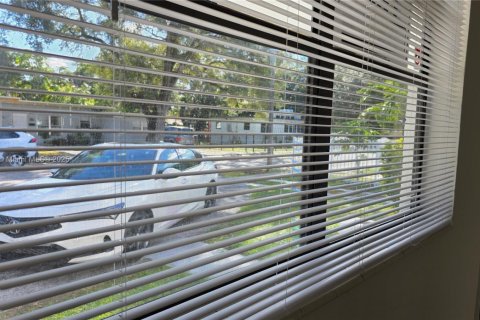 Снять в аренду виллу или дом в Норт-Майами, Флорида 3 спальни, 201.41м2, № 1971757 - фото 18