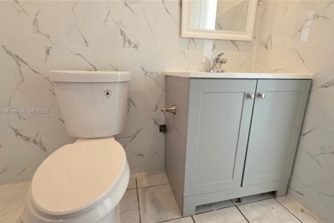 Снять в аренду виллу или дом в Норт-Майами, Флорида 3 спальни, 201.41м2, № 1971757 - фото 24