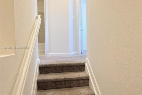 Adosado en alquiler en Homestead, Florida, 3 dormitorios, 133.97 m2 № 2011377 - foto 24