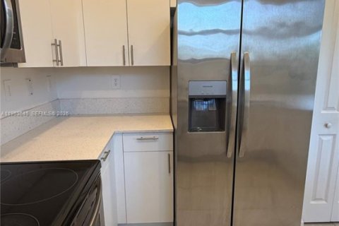 Adosado en alquiler en Homestead, Florida, 3 dormitorios, 133.97 m2 № 2011377 - foto 20