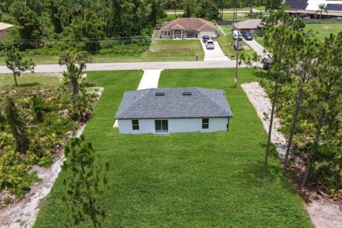 Casa en venta en Lehigh Acres, Florida, 3 dormitorios, 110.37 m2 № 1870084 - foto 4