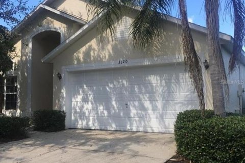 House in Haines City, Florida 4 bedrooms, 180.23 sq.m. № 1801804 - photo 1