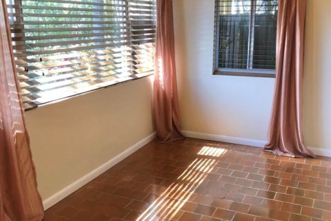 Villa ou maison à vendre à Hollywood, Floride: 3 chambres, 151.99 m2 № 2147236 - photo 8