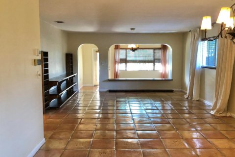 Villa ou maison à vendre à Hollywood, Floride: 3 chambres, 151.99 m2 № 2147236 - photo 10