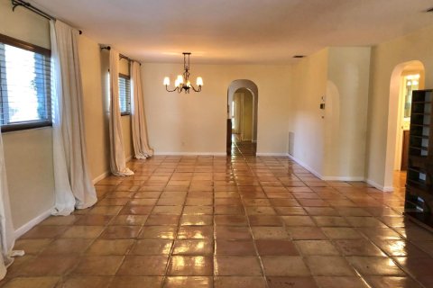 Villa ou maison à vendre à Hollywood, Floride: 3 chambres, 151.99 m2 № 2147236 - photo 5