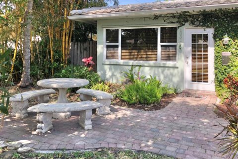 Villa ou maison à vendre à Hollywood, Floride: 3 chambres, 151.99 m2 № 2147236 - photo 4