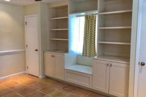 Villa ou maison à vendre à Hollywood, Floride: 3 chambres, 151.99 m2 № 2147236 - photo 20