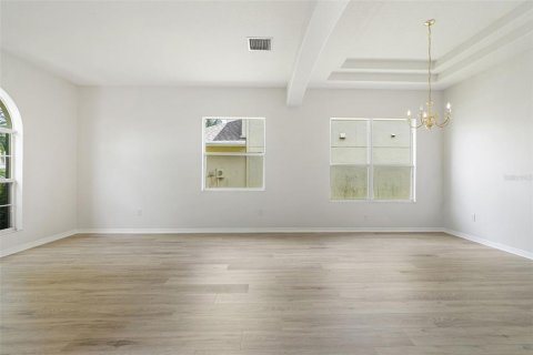 Villa ou maison à vendre à Land O' Lakes, Floride: 3 chambres, 238.85 m2 № 1786273 - photo 6