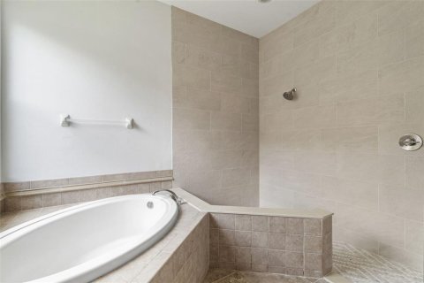 Villa ou maison à vendre à Land O' Lakes, Floride: 3 chambres, 238.85 m2 № 1786273 - photo 21