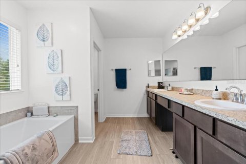 Casa en venta en North Port, Florida, 4 dormitorios, 198.9 m2 № 2239722 - foto 17