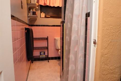 Casa en venta en Orlando, Florida, 4 dormitorios, 217.39 m2 № 2425289 - foto 17