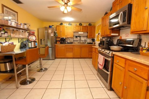 Casa en venta en Orlando, Florida, 4 dormitorios, 217.39 m2 № 2425289 - foto 20